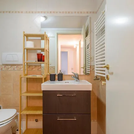 Pantheon View Apartment